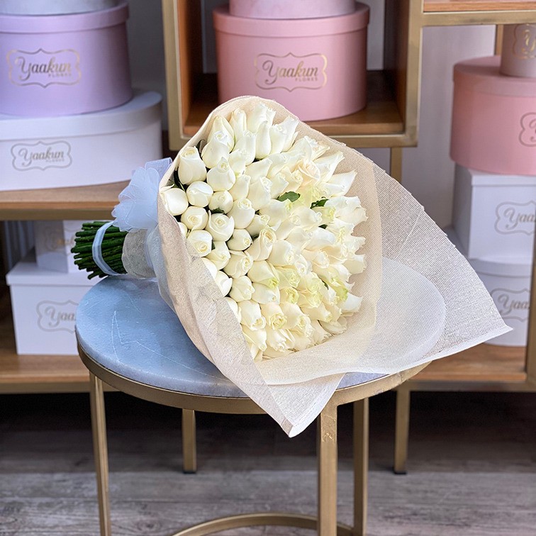 Ramo de 100 rosas blancas | Yaakun Flores