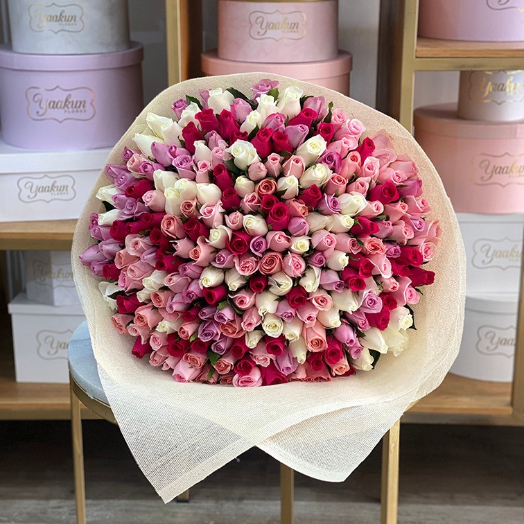 Ramo de 250 rosas romántico | Yaakun Flores
