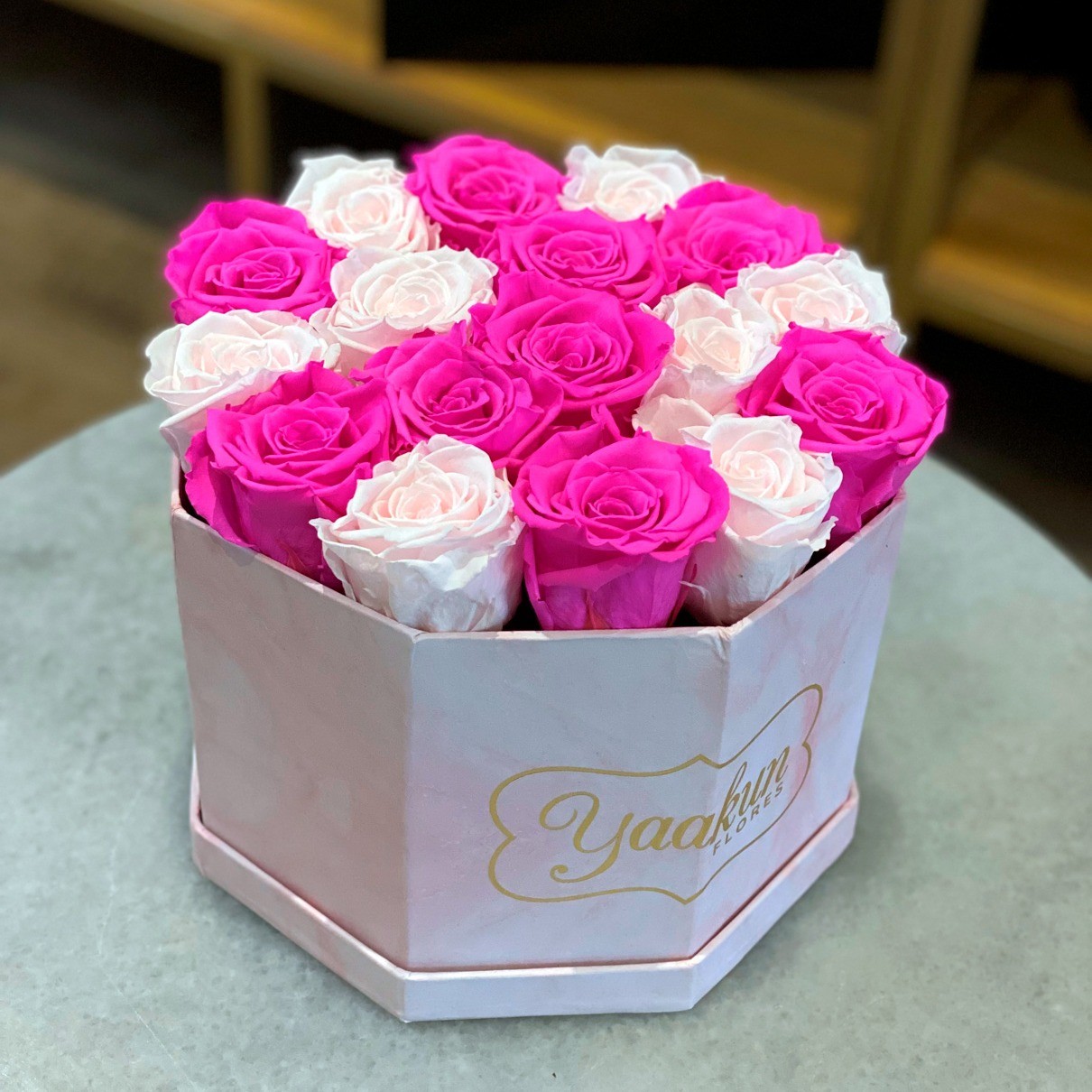 Rosas eternas en caja octagonal pink gold